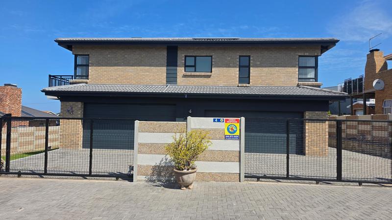 4 Bedroom Property for Sale in Reebok Western Cape